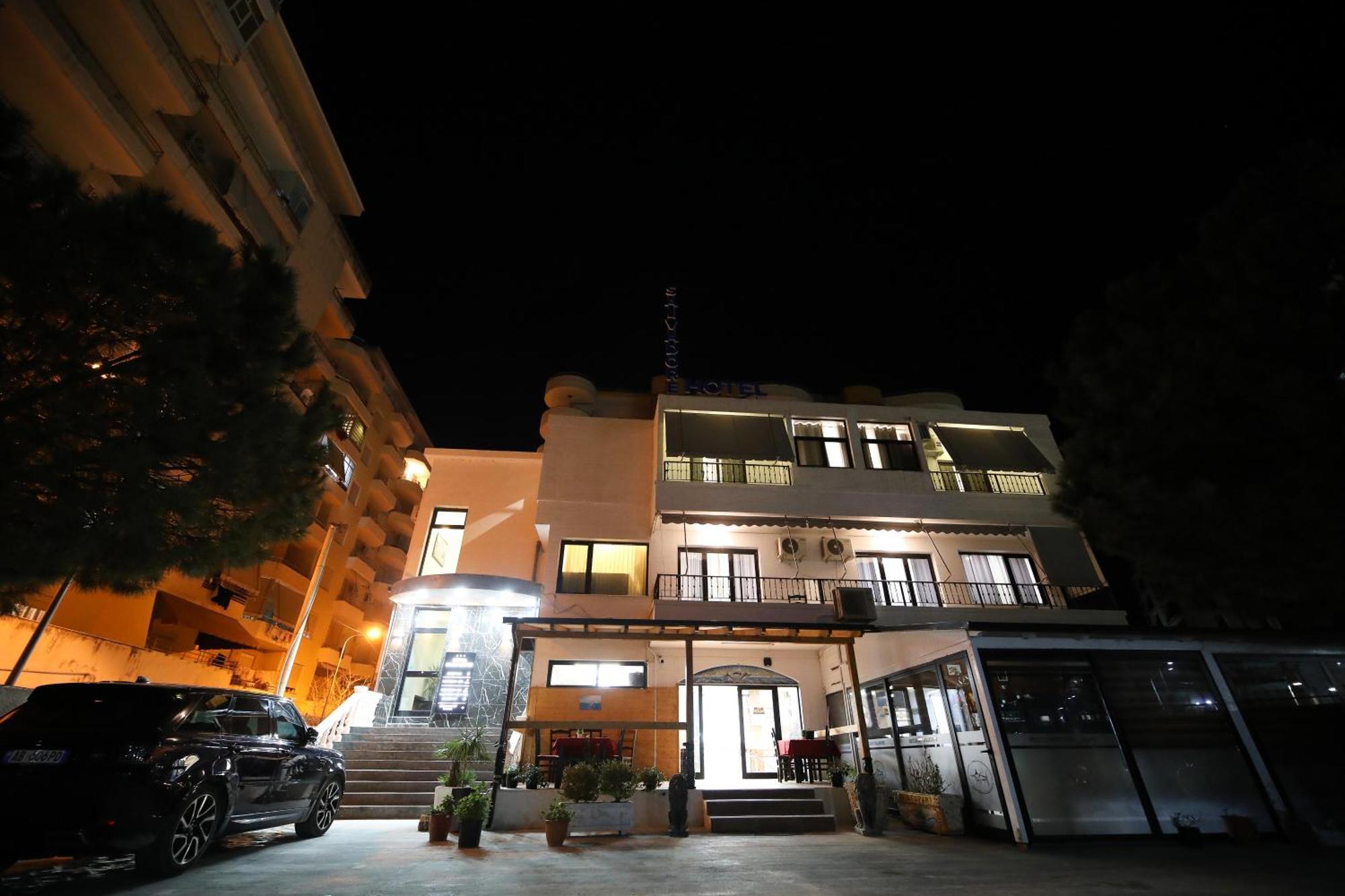 Hotel Salvadore Vlorë Exterior foto